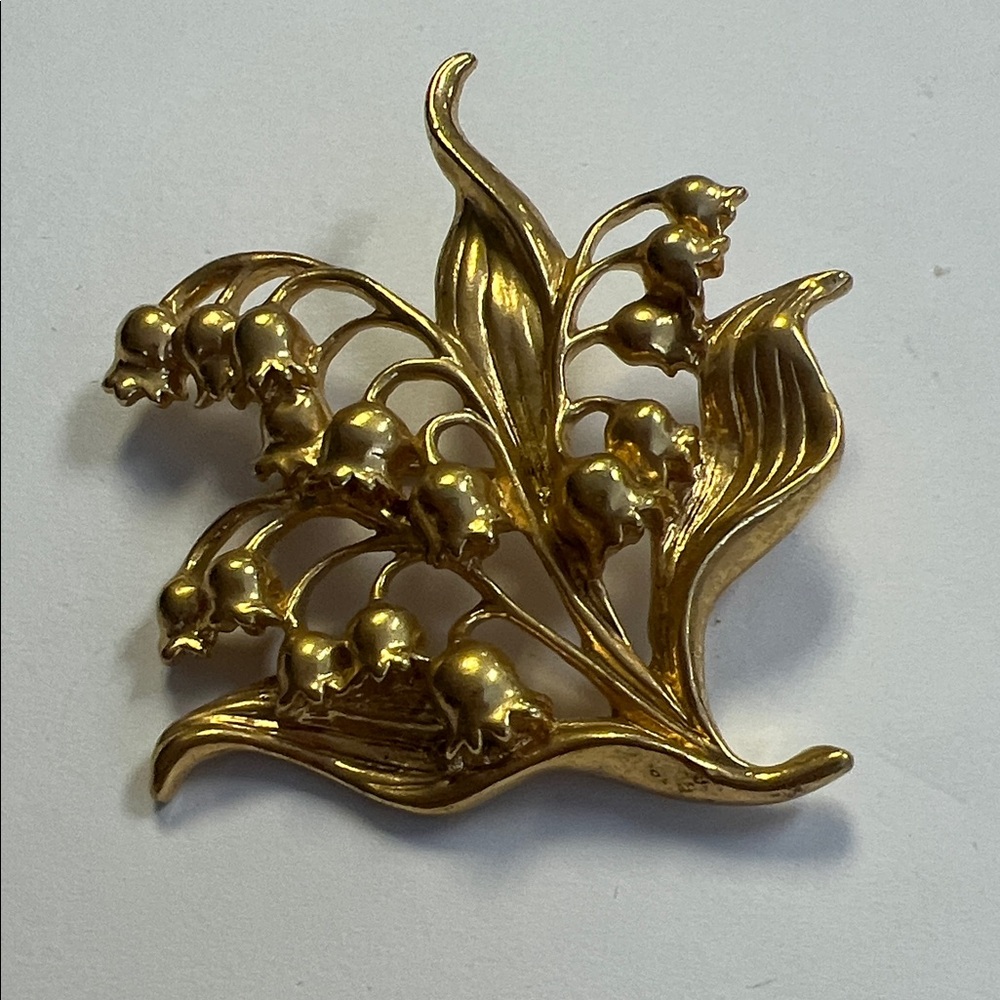 Gold Floral Brooch